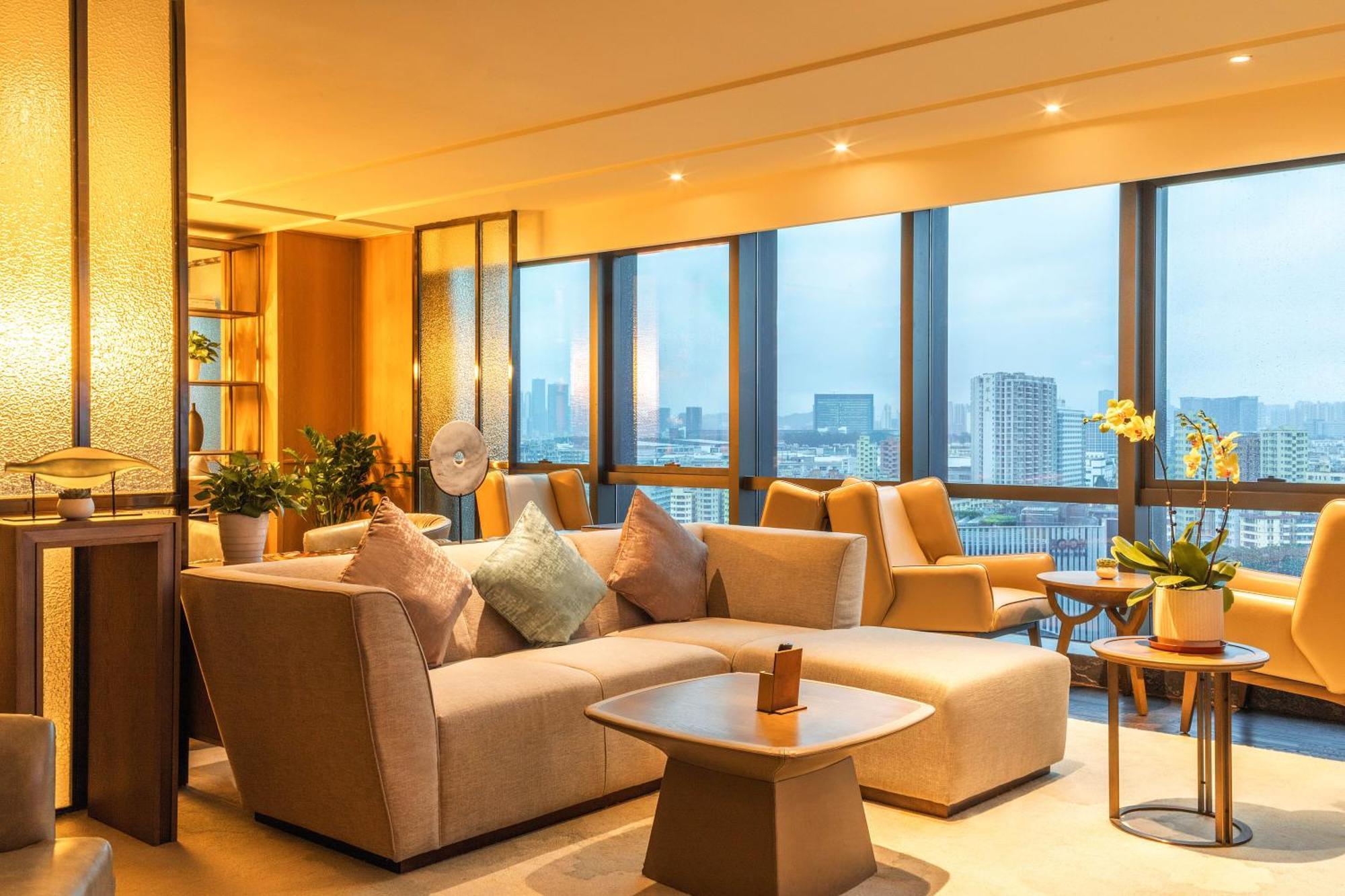 Doubletree By Hilton Hotel Shenzhen Longhua, Near Huawei, Foxcnn, Shenzhen North Railway, Uniwalk & Uniworld Shopping Mall, Sam'S Club Екстериор снимка