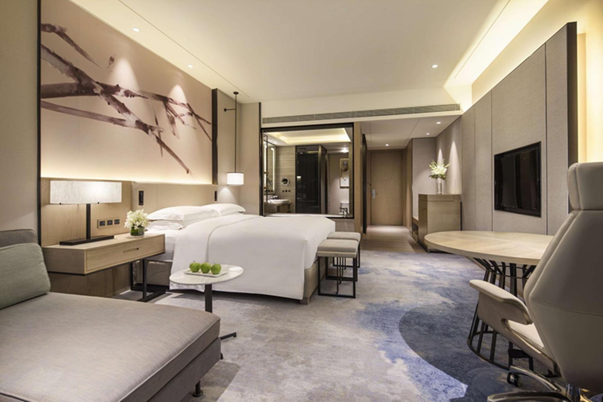 Doubletree By Hilton Hotel Shenzhen Longhua, Near Huawei, Foxcnn, Shenzhen North Railway, Uniwalk & Uniworld Shopping Mall, Sam'S Club Екстериор снимка