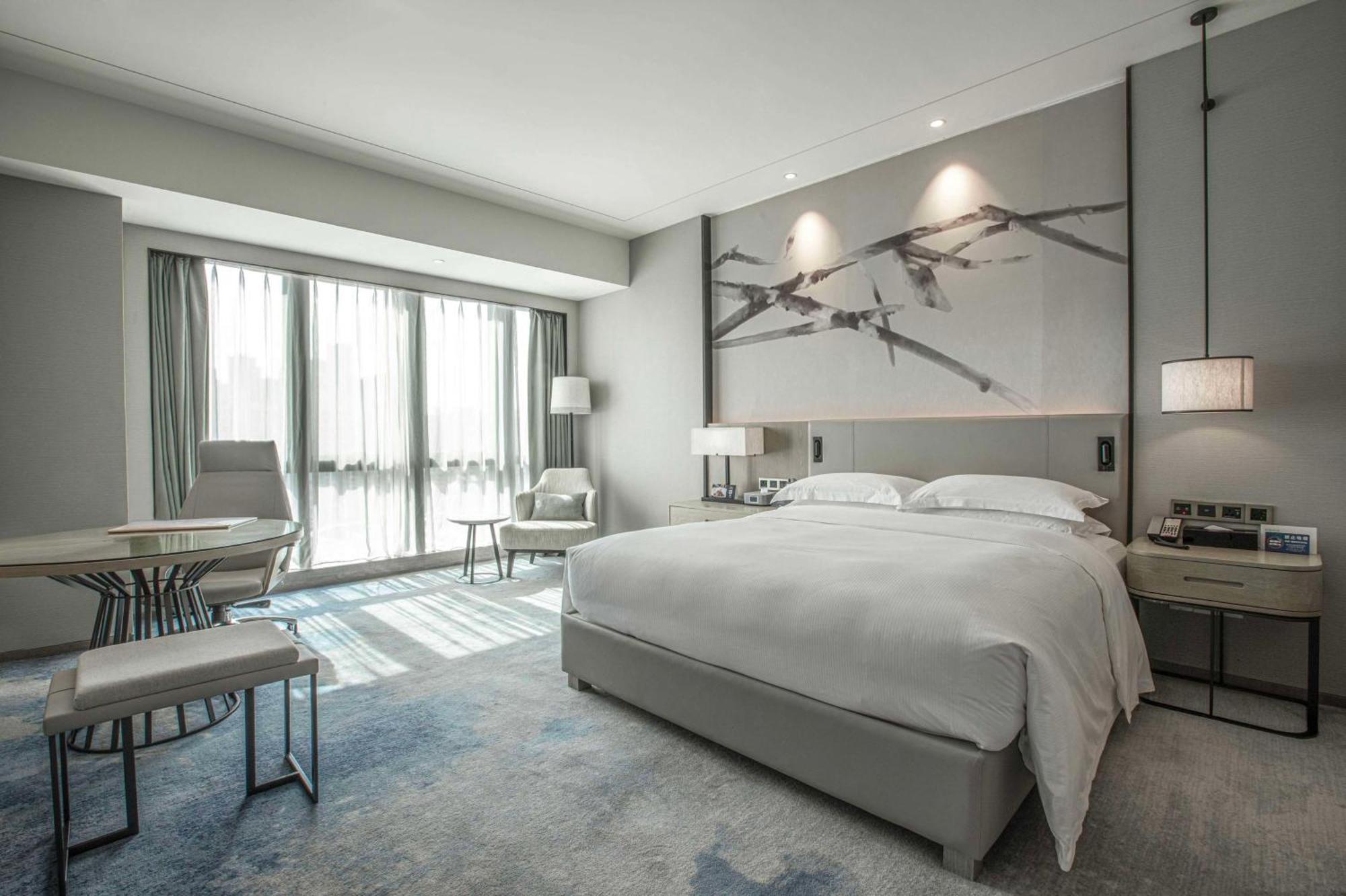 Doubletree By Hilton Hotel Shenzhen Longhua, Near Huawei, Foxcnn, Shenzhen North Railway, Uniwalk & Uniworld Shopping Mall, Sam'S Club Екстериор снимка