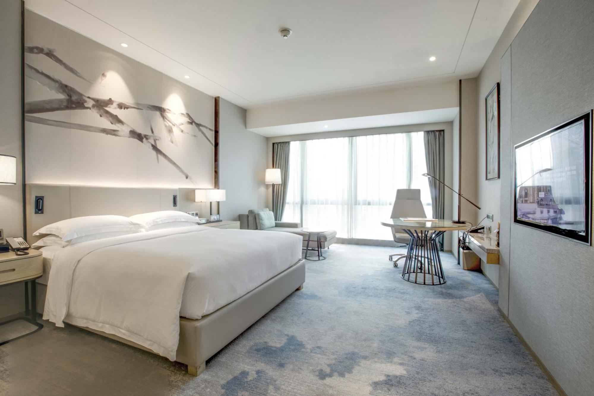 Doubletree By Hilton Hotel Shenzhen Longhua, Near Huawei, Foxcnn, Shenzhen North Railway, Uniwalk & Uniworld Shopping Mall, Sam'S Club Екстериор снимка